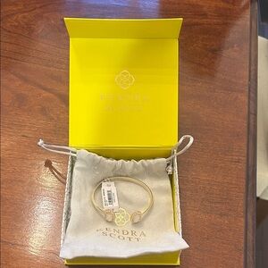 Kendra Scott Gold Bracelet with Pearl Accents